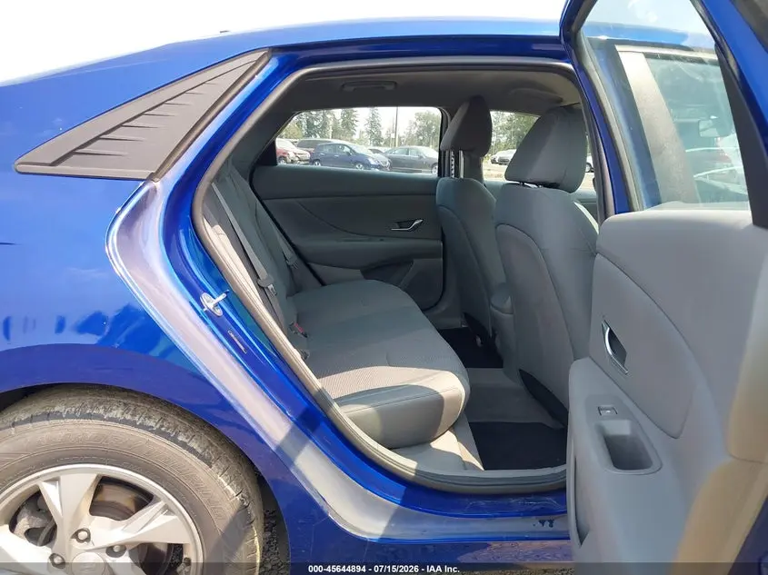 2021 HYUNDAI ELANTRA SE