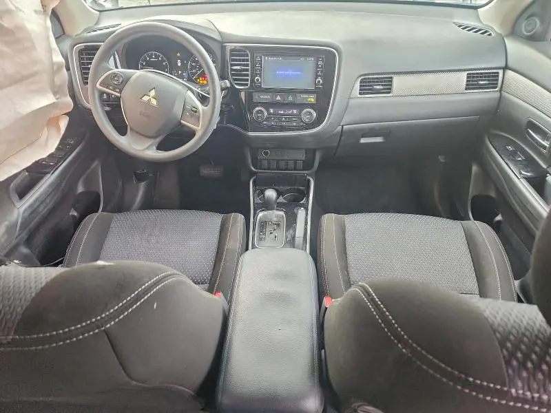 2018 MITSUBISHI OUTLANDER ES  