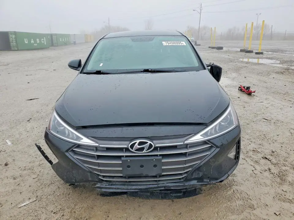 2019 HYUNDAI ELANTRA SE  