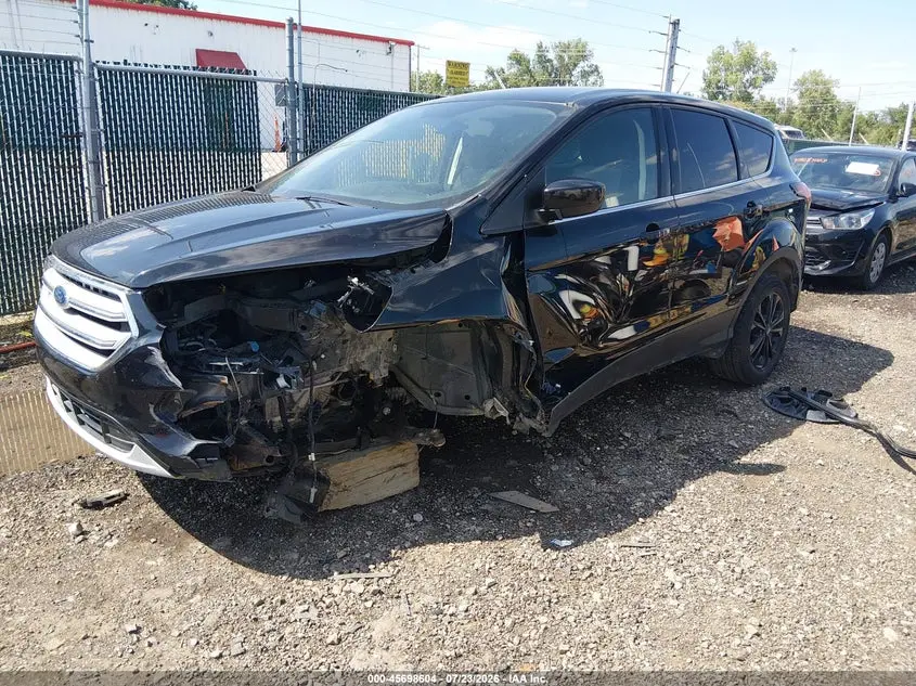 2019 FORD ESCAPE SE