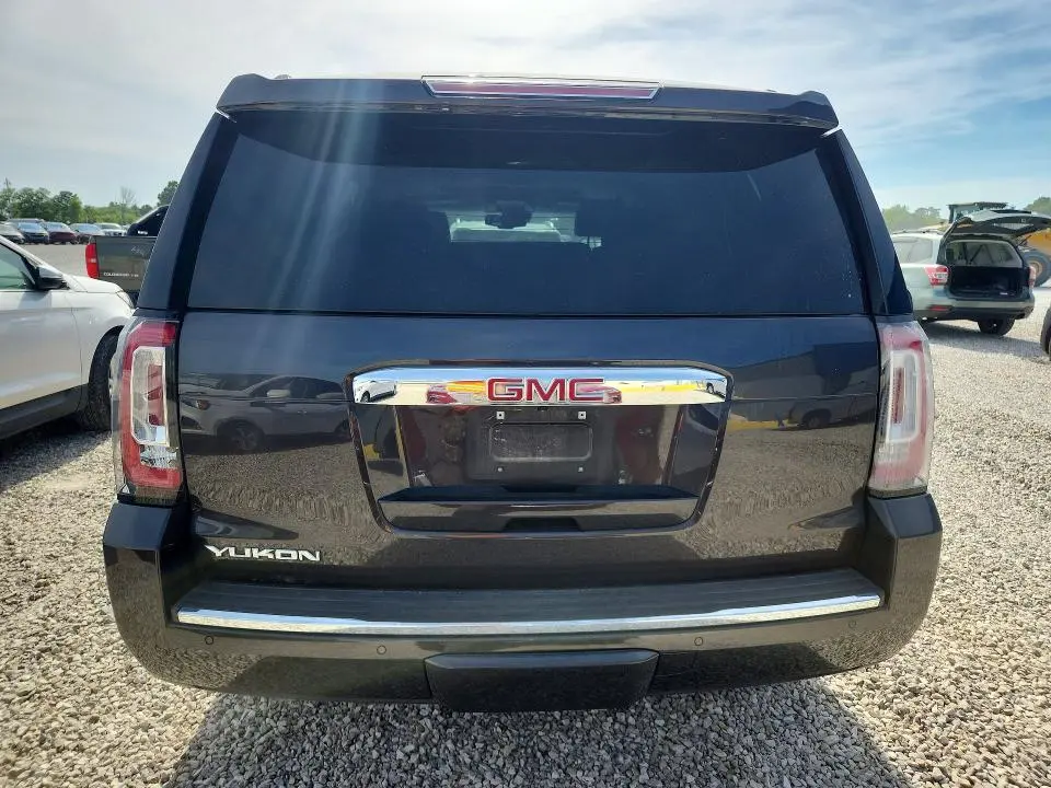 2016 GMC YUKON DENALI  