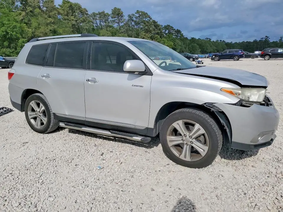 2011 TOYOTA HIGHLANDER LIMITED  