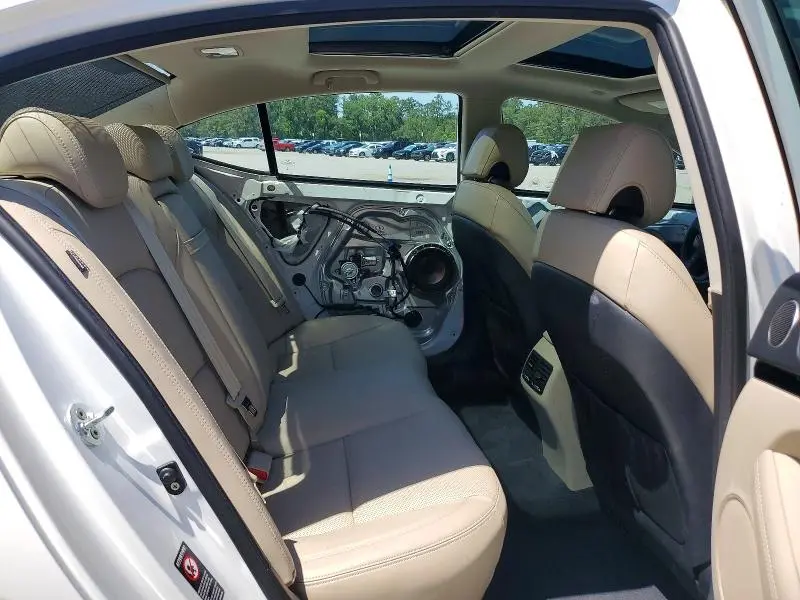 2016 KIA CADENZA LUXURY  