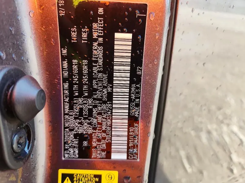 2019 TOYOTA HIGHLANDER XLE  
