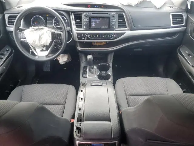 2019 TOYOTA HIGHLANDER LE  