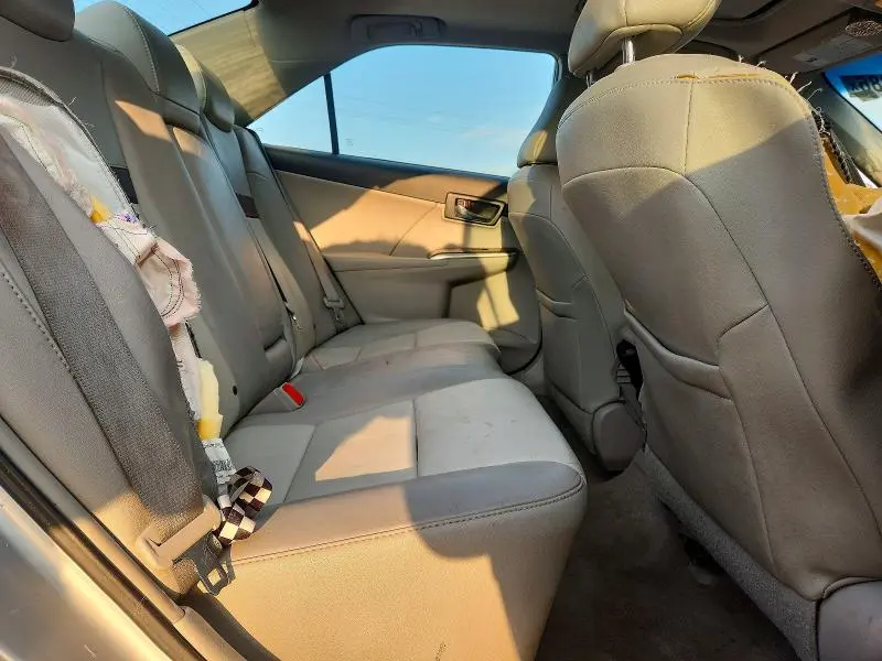 2012 TOYOTA CAMRY XLE  