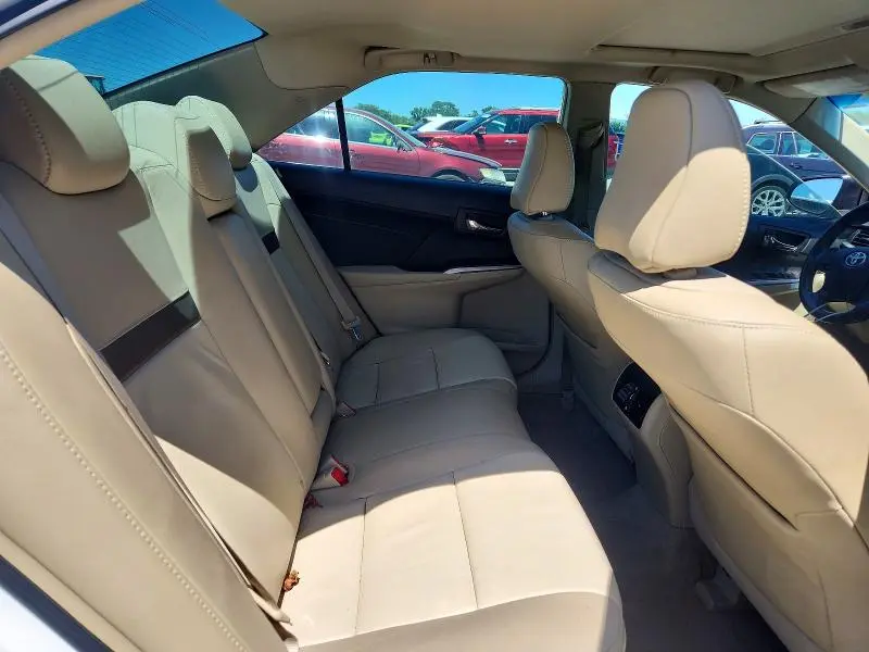 2013 TOYOTA CAMRY XLE  