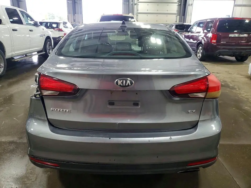 2017 KIA FORTE EX  