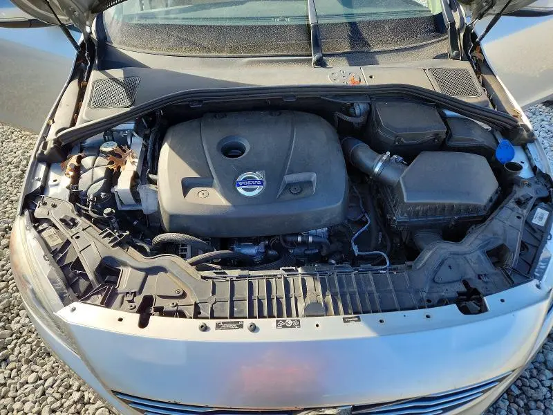 2015 VOLVO S60 PREMIER  