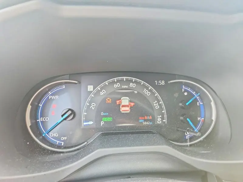 2025 TOYOTA RAV4 LE  