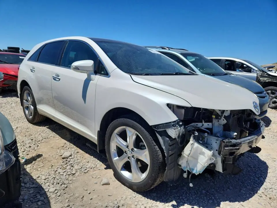 2015 TOYOTA VENZA LIMITED  