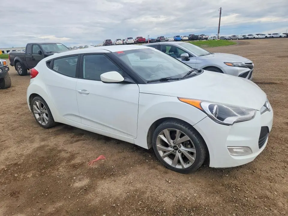 2016 HYUNDAI VELOSTER BASE  