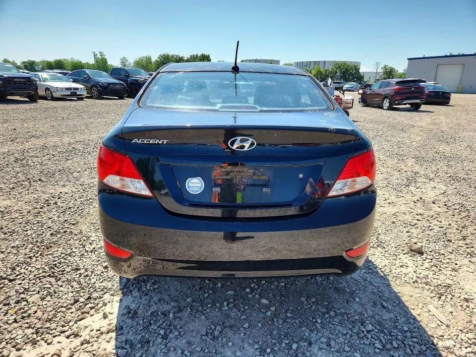 2013 HYUNDAI ACCENT GLS  