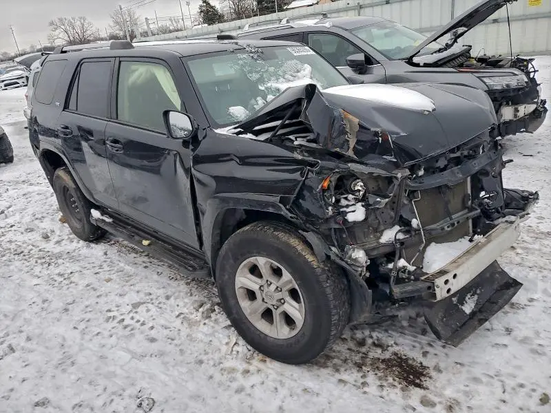 2019 TOYOTA 4RUNNER SR5/SR5 PREMIUM  