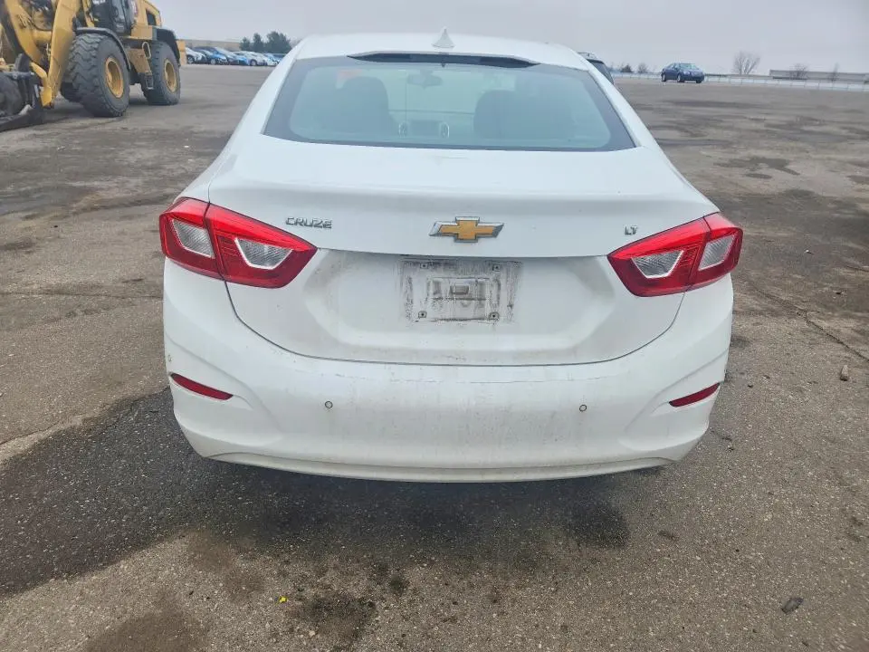 2017 CHEVROLET CRUZE LT  