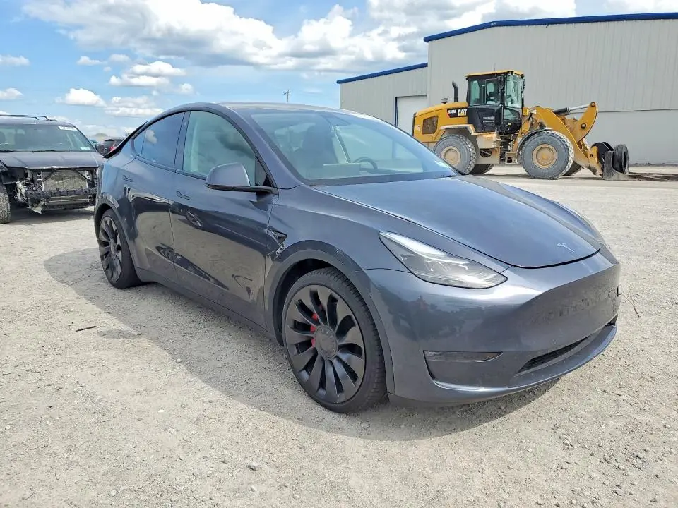 2022 TESLA MODEL Y   