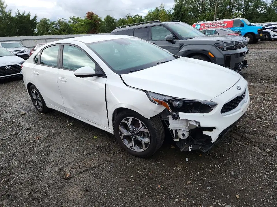 2020 KIA FORTE LXS  