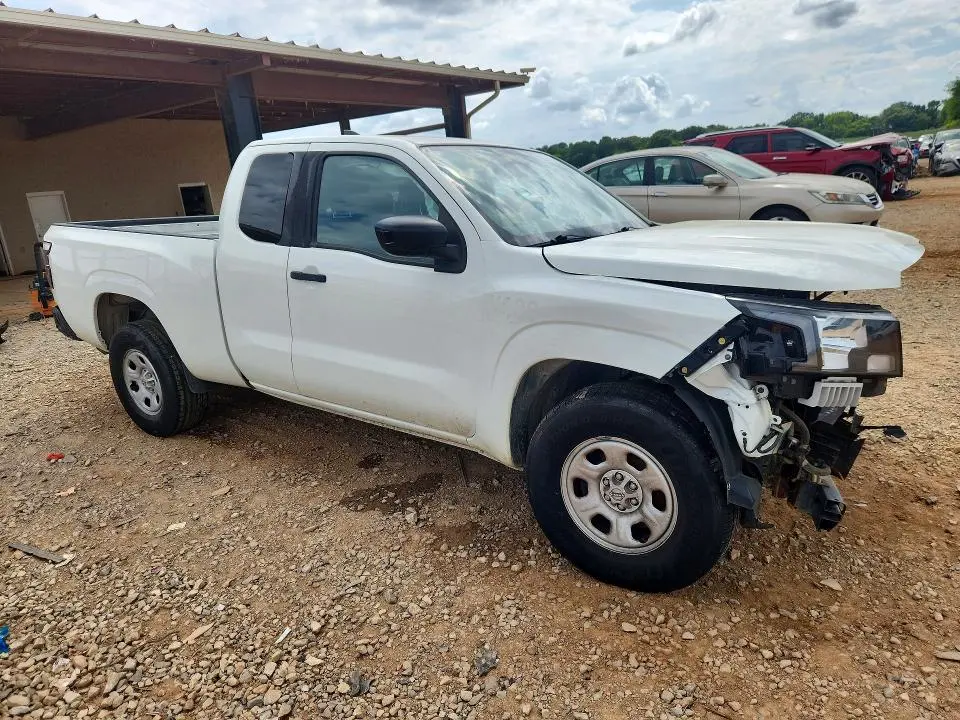 2023 NISSAN FRONTIER S  