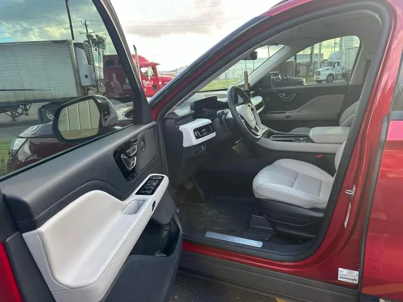 2025 LINCOLN AVIATOR   