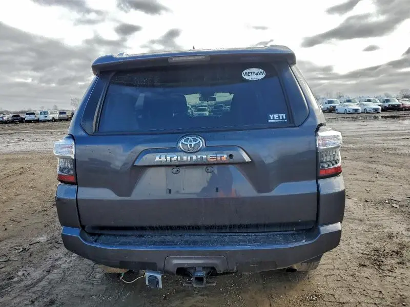 2018 TOYOTA 4RUNNER SR5/SR5 PREMIUM  