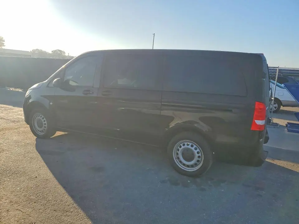 2018 MERCEDES-BENZ METRIS   