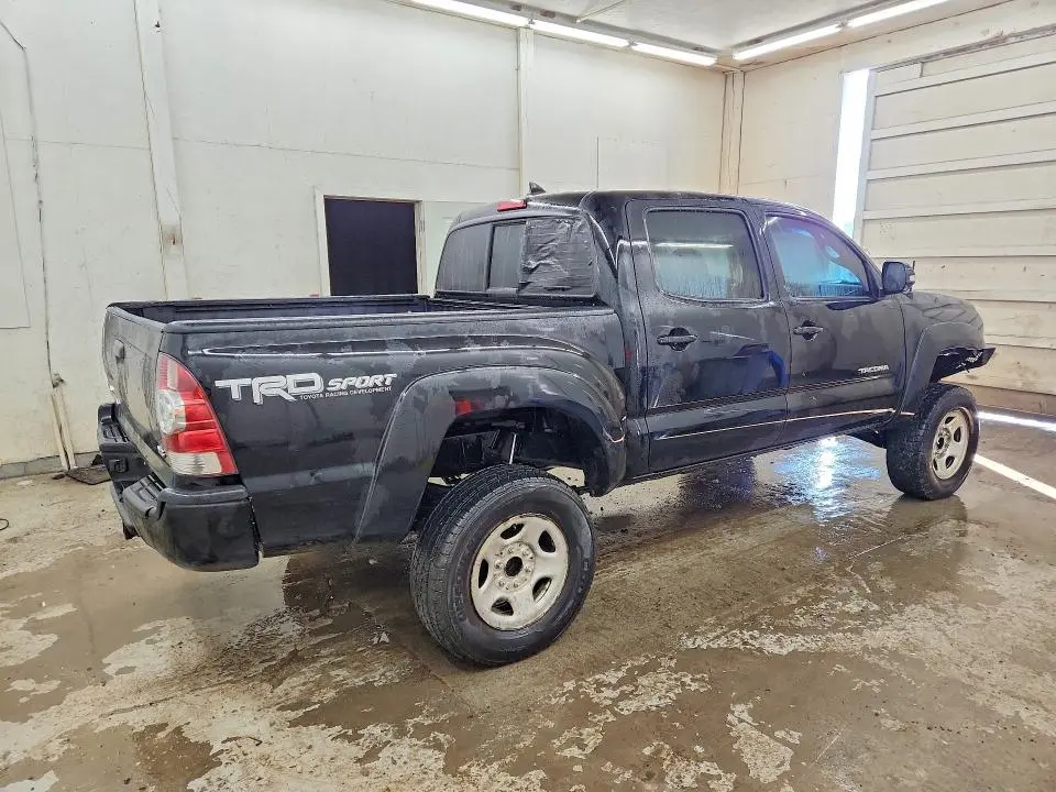 2015 TOYOTA TACOMA V6  