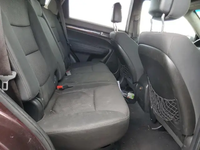 2011 KIA SORENTO BASE  