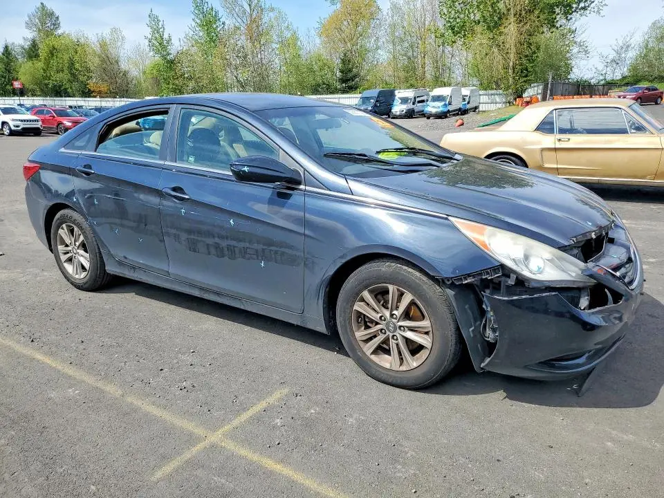2011 HYUNDAI SONATA GLS  