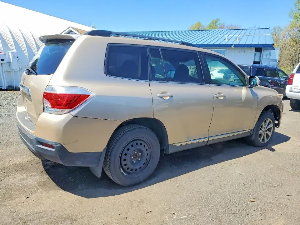 2012 TOYOTA HIGHLANDER BASE  