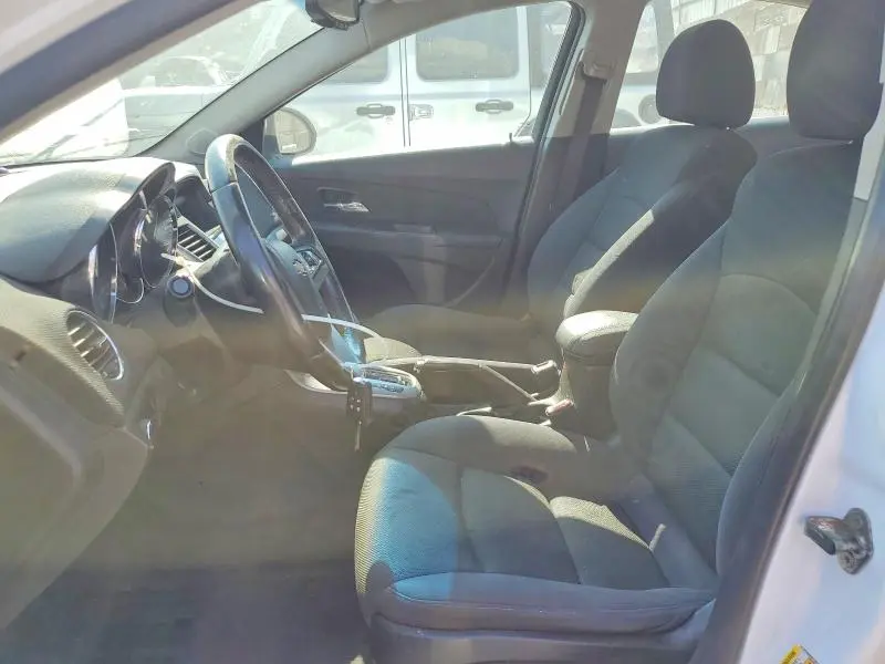 2012 CHEVROLET CRUZE LT  
