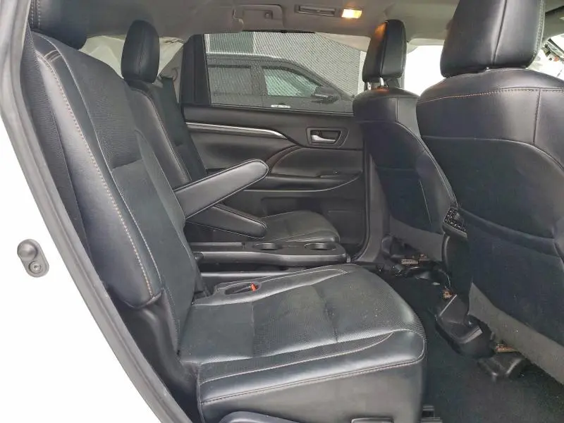 2018 TOYOTA HIGHLANDER LIMITED PLATINUM  