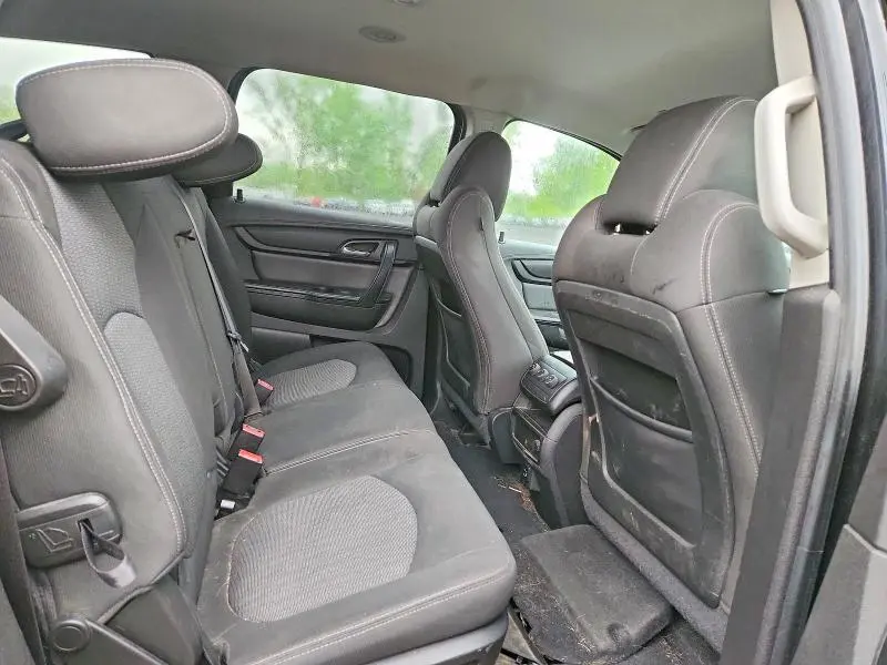 2017 CHEVROLET TRAVERSE LT  