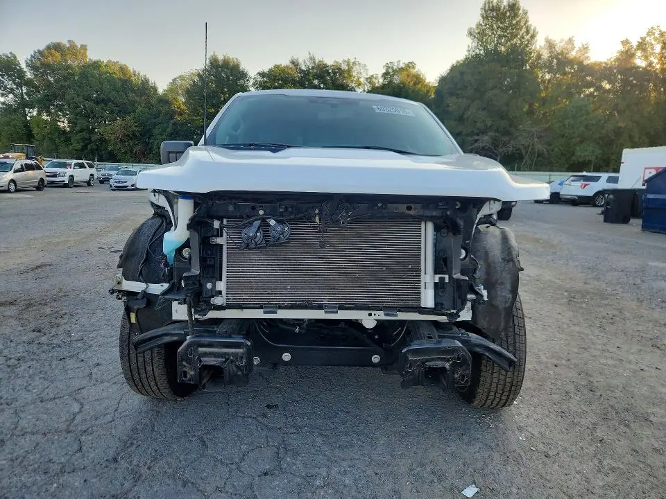 2024 FORD F150 XLT  