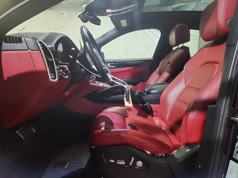 2020 PORSCHE CAYENNE S COUPE  