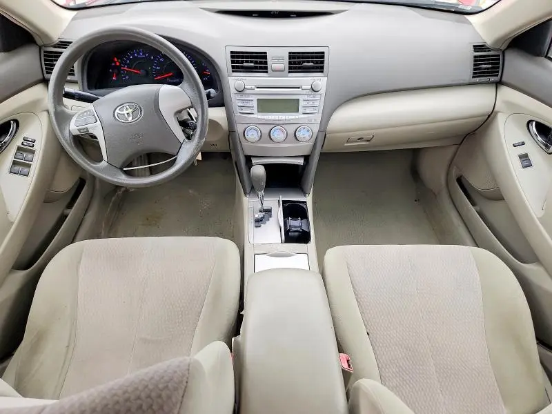 2011 TOYOTA CAMRY LE  