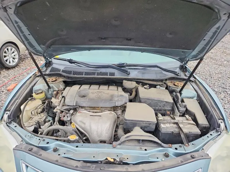 2010 TOYOTA CAMRY LE  