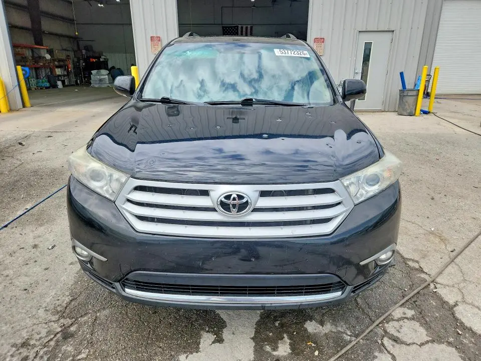 2011 TOYOTA HIGHLANDER LIMITED  
