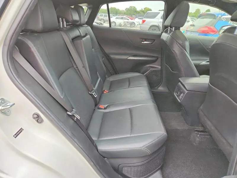 2021 TOYOTA VENZA LIMITED  