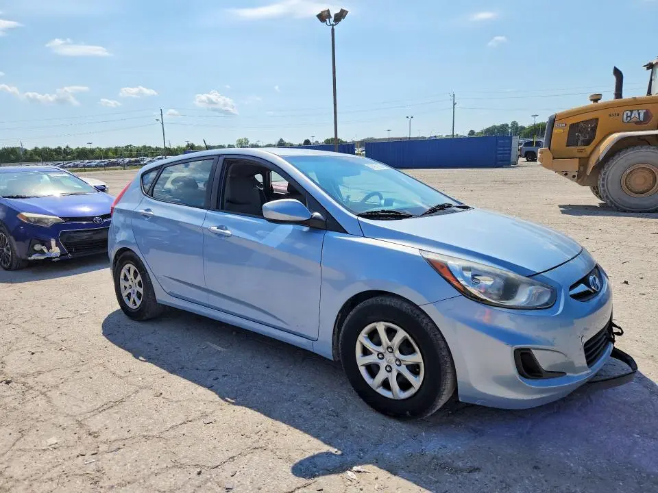 2014 HYUNDAI ACCENT GS  