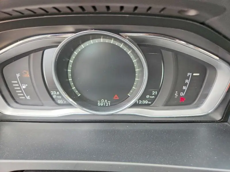 2017 VOLVO V60 T5 PREMIER  