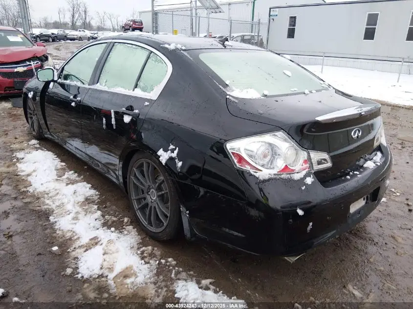 2013 INFINITI G37X  