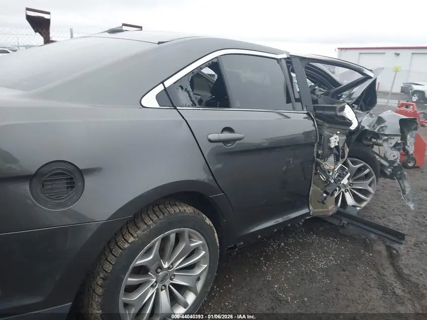 2015 FORD TAURUS LIMITED