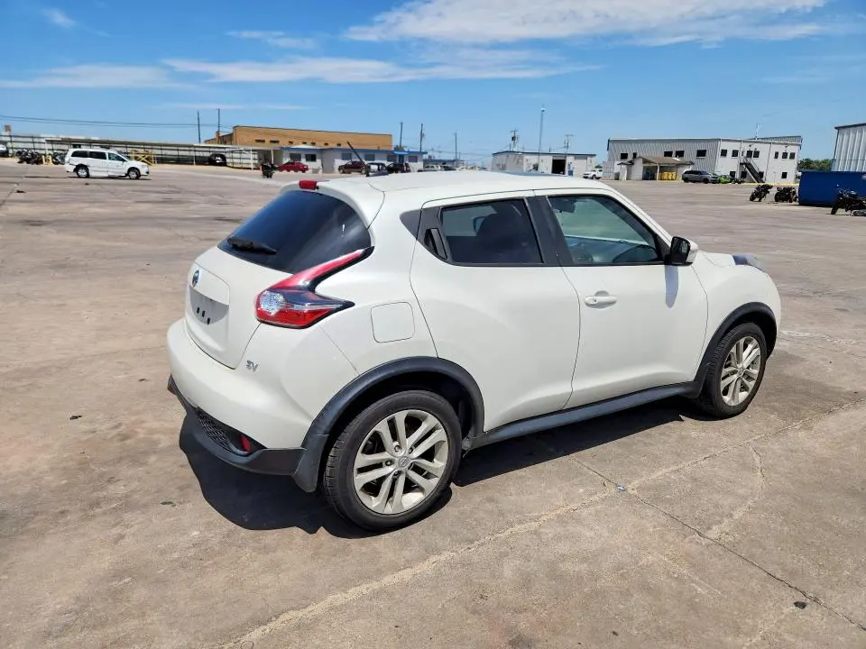 2016 NISSAN JUKE SV  