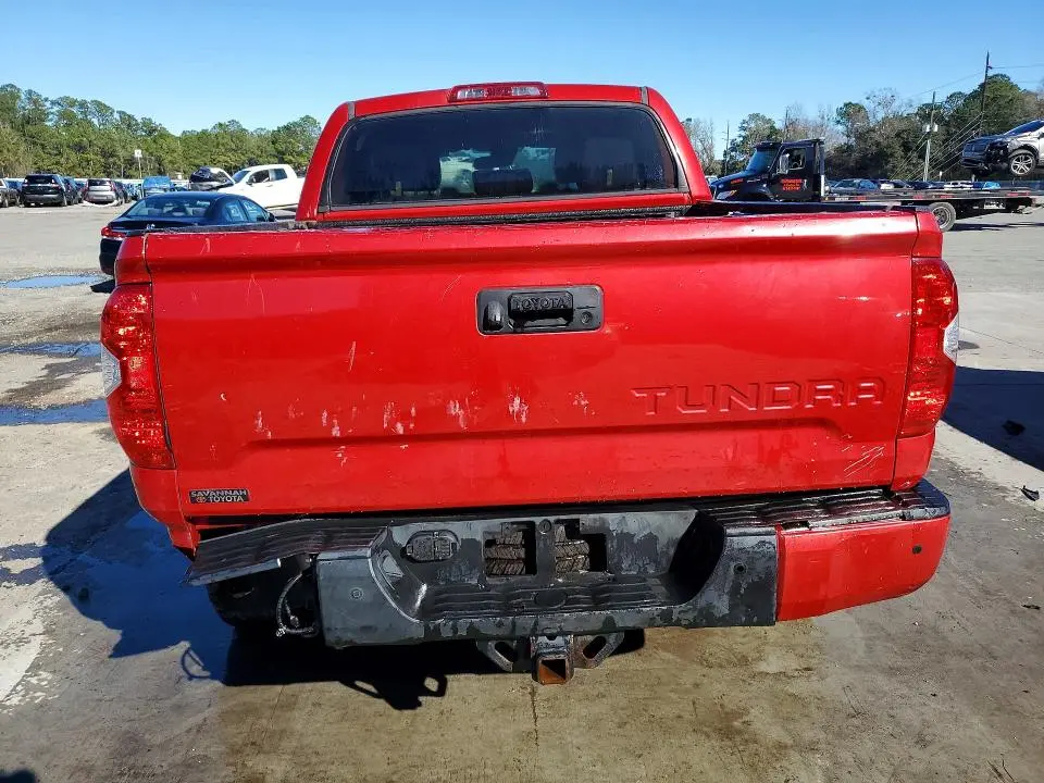 2018 TOYOTA TUNDRA SR5  