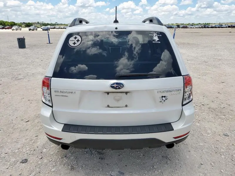 2013 SUBARU FORESTER LIMITED  