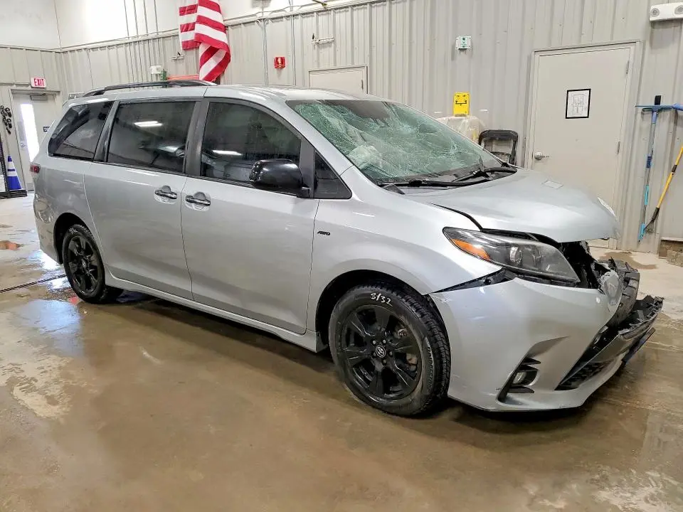 2020 TOYOTA SIENNA SE 7-PASSENGER  