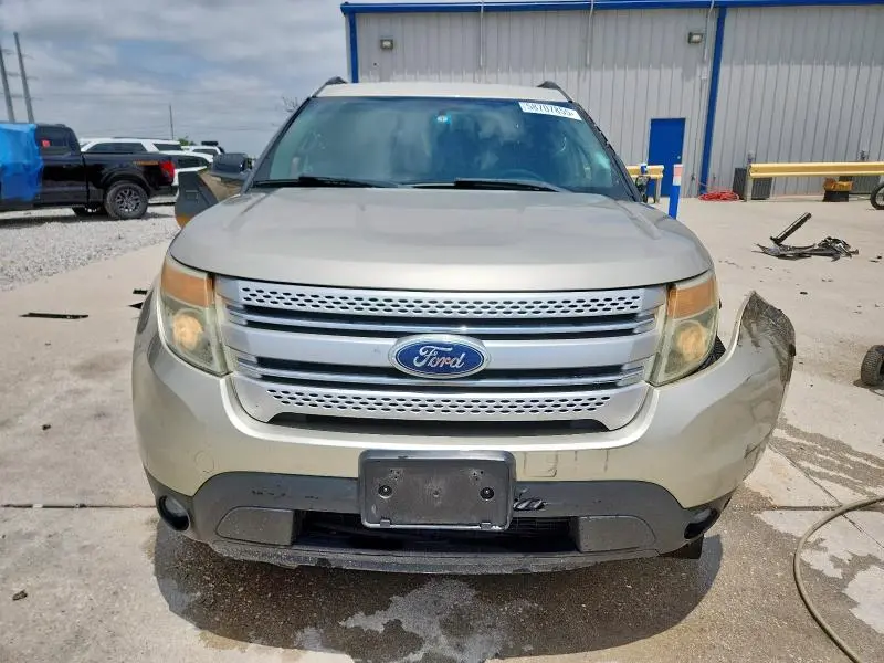2011 FORD EXPLORER XLT  