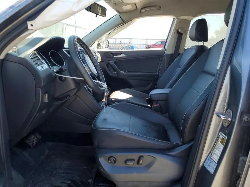2021 VOLKSWAGEN TIGUAN SE  
