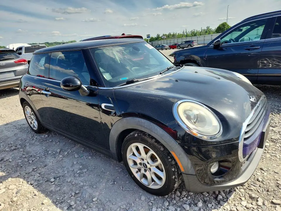 2016 MINI COOPER   