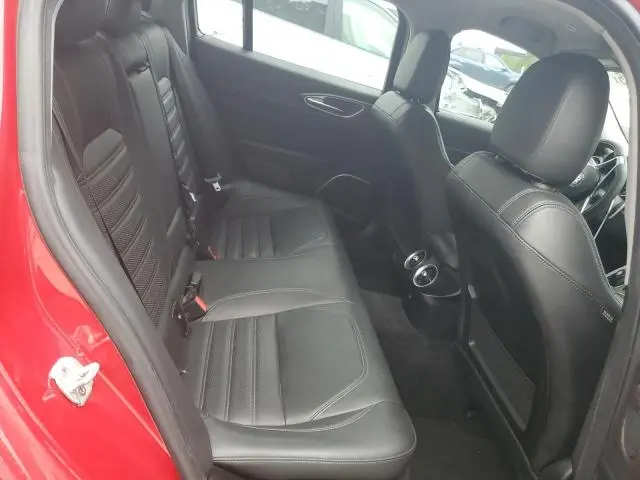 2017 ALFA ROMEO GIULIA TI  